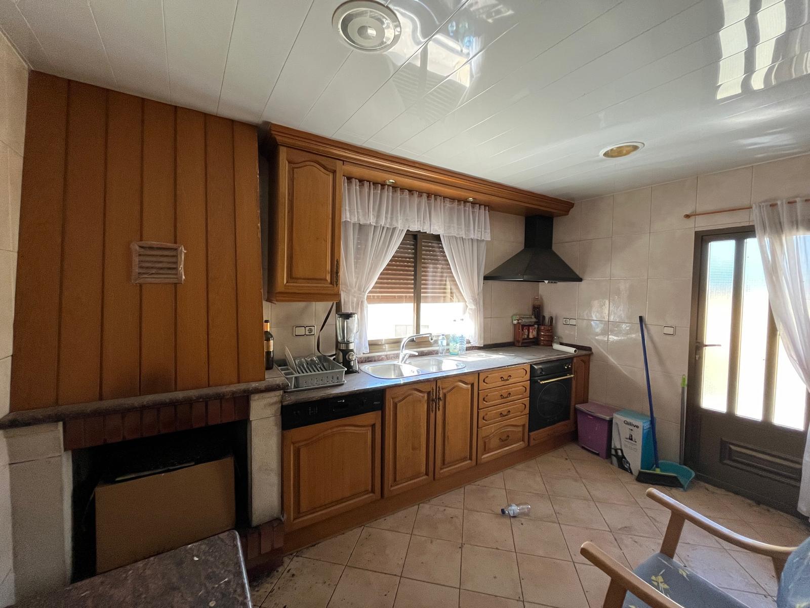 Imagen 2 Casa en venta en Monzón / Calle medio, centro de la población