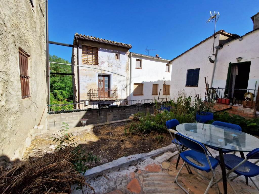 Imagen 1 Casa en venta en Camporrélls / Zona tranquila.