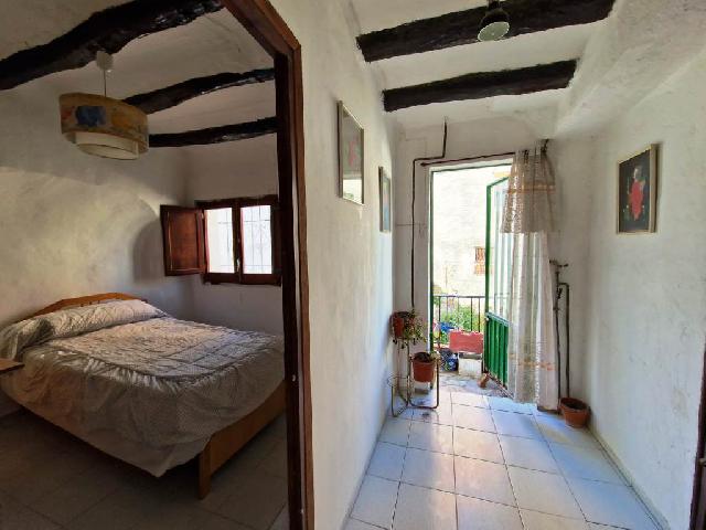 Imagen 10 Inmueble 249186 - Casa en venta en Camporrélls / Zona tranquila.