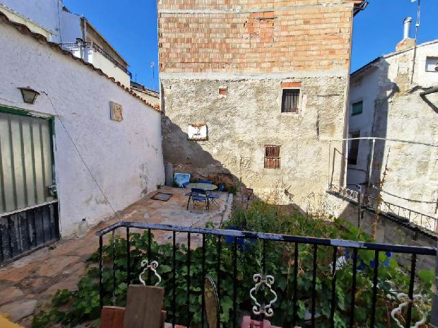 Imagen 2 Inmueble 249186 - Casa en venta en Camporrélls / Zona tranquila.