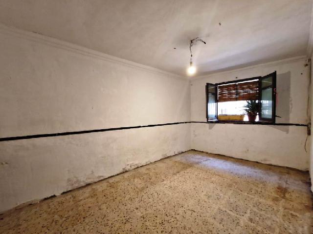 Imagen 4 Inmueble 294094 - Casa en venta en Esplús / Zona tranquila.