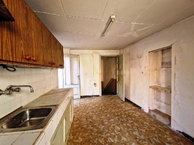 Imagen 8 Inmueble 300098 - Casa en venta en Binéfar / Próximo al centro.