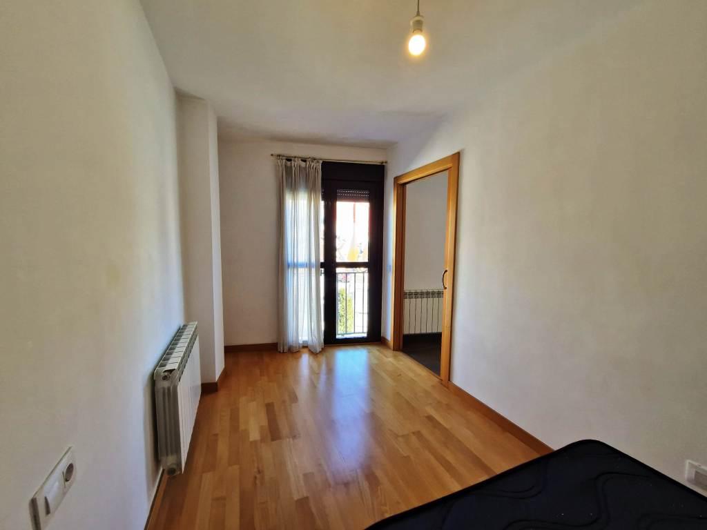 Imagen 7 Piso en venta en Tamarite De Litera / Paseo del Hortaz