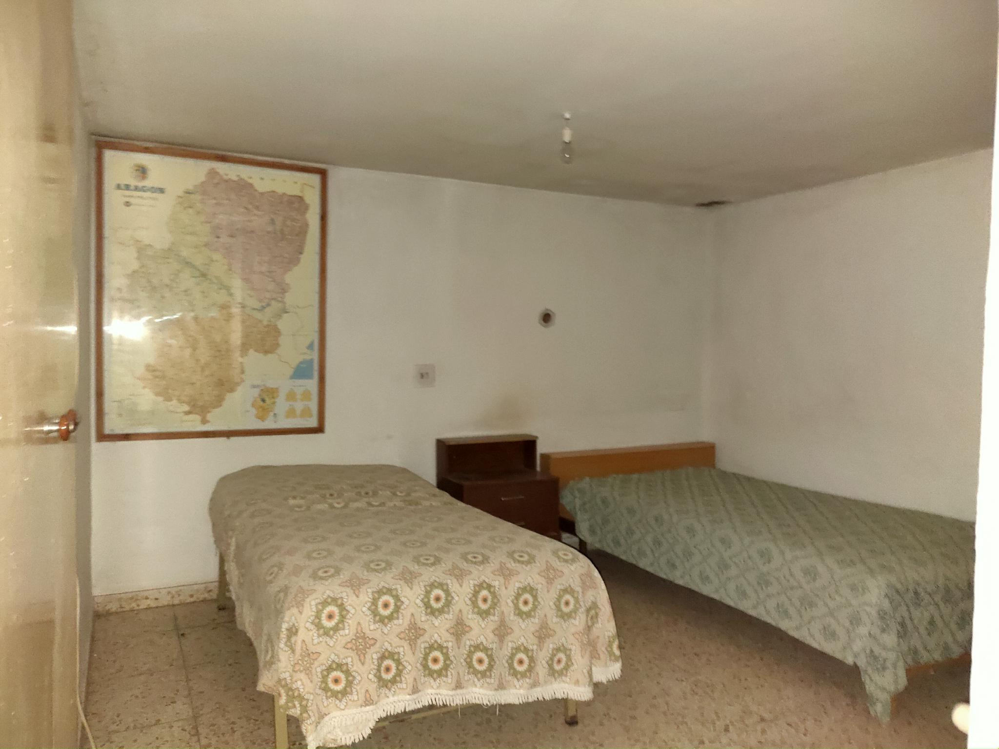 Imagen 7 Casa en venta en Puebla De Castro La / Zona Centro de la Población.