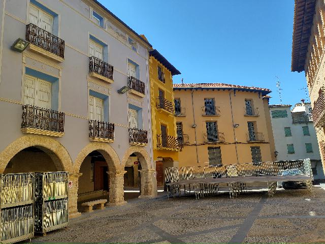 Imagen 1 Inmueble 221379 - Casa en venta en Estadilla / Situado en pleno centro de Estadilla