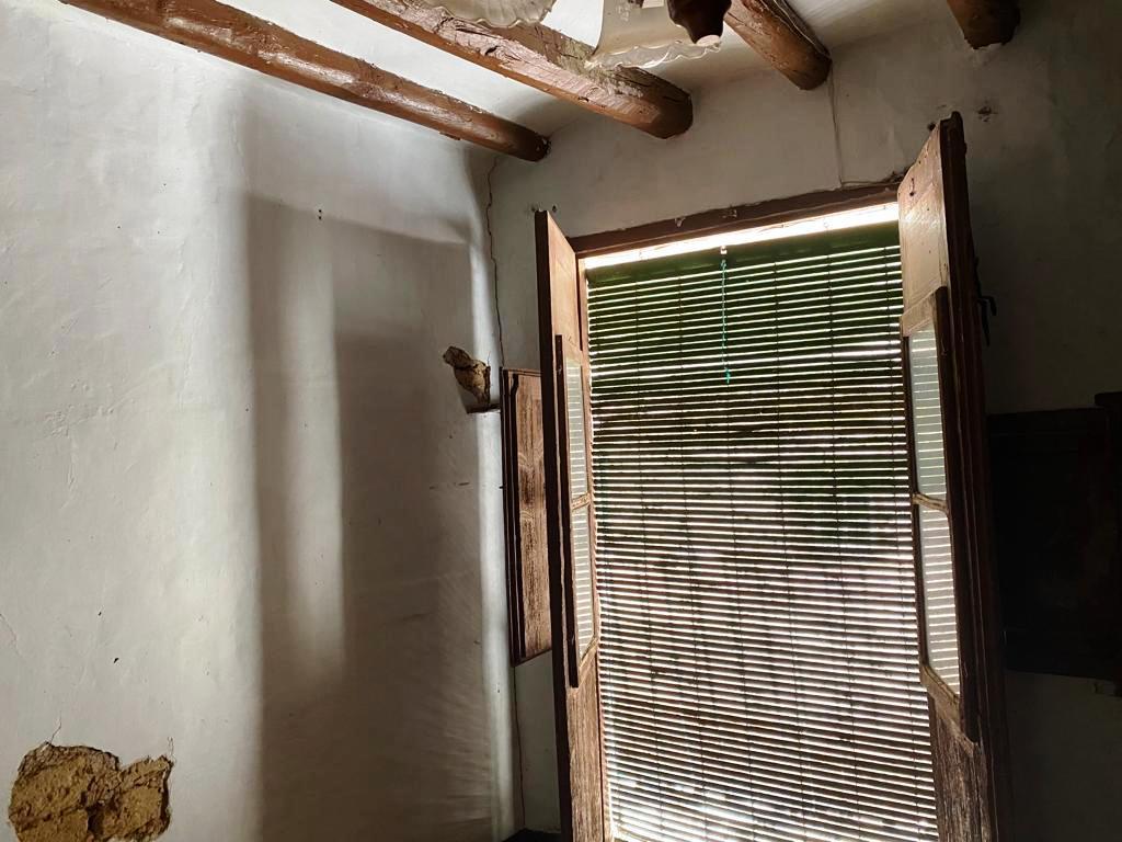 Imagen 14 Casa en venta en Barbuñales / Situado en el pueblo de  Barbuñales 