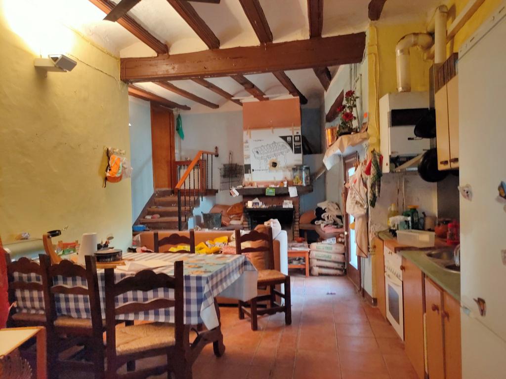 Imagen 3 Casa en venta en Pozán De Vero / Centro de la Población. Calle Mayor.