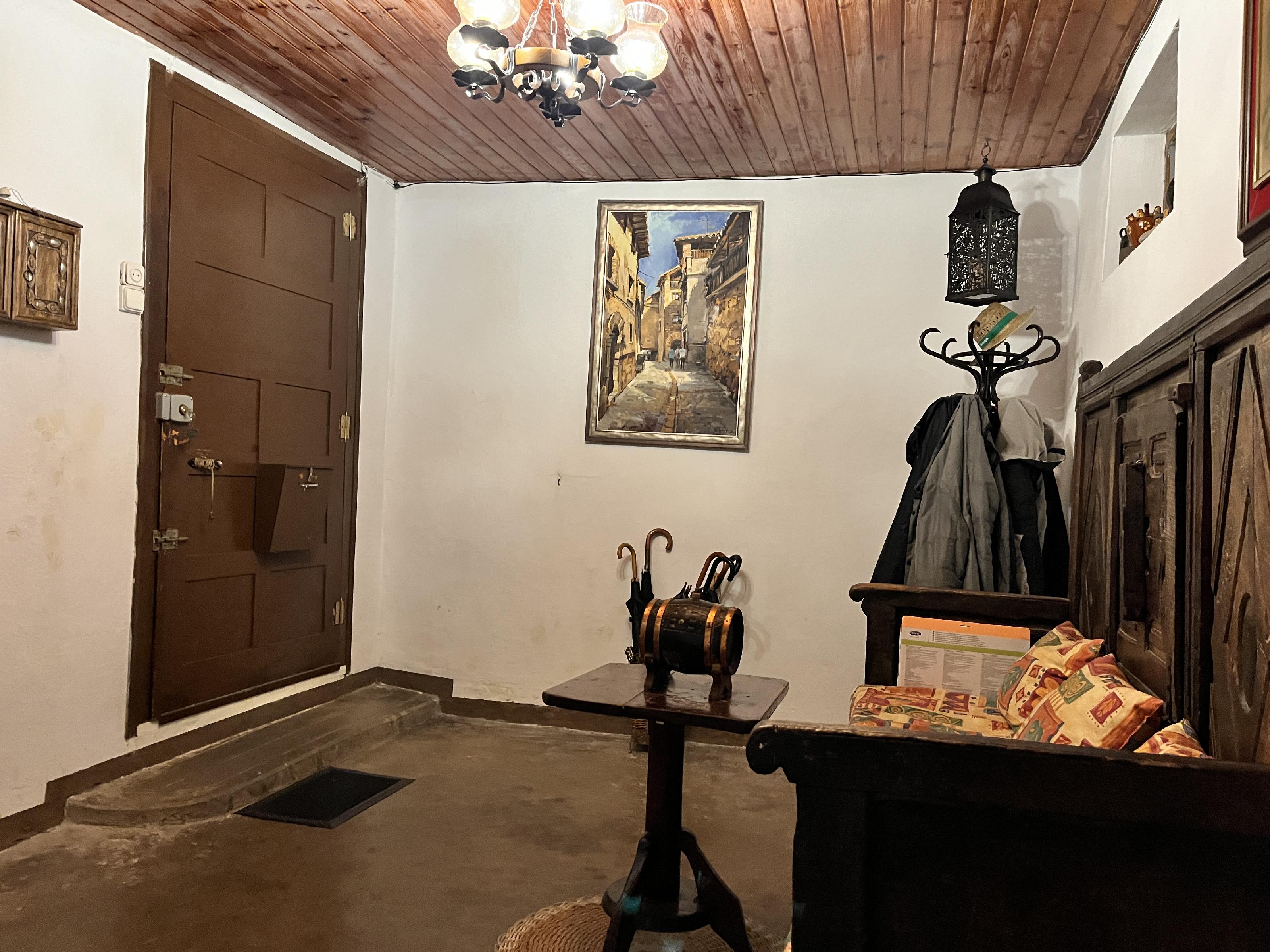 Imagen 3 Casa en venta en Alquézar / Zona Baja de Alquézar, vistas al Sureste.