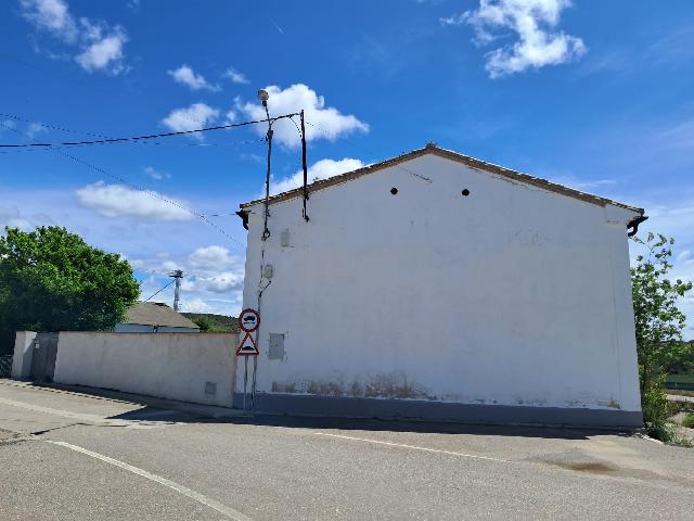 Imagen 4 Inmueble 292458 - Casa en venta en Peraltilla / Carretera Nacional 240 