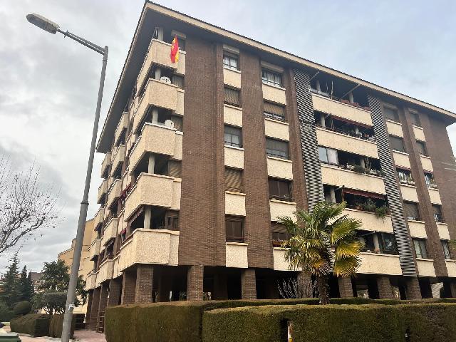 Imagen 2 Inmueble 300457 - Piso en venta en Barbastro / Avenida del Cinca