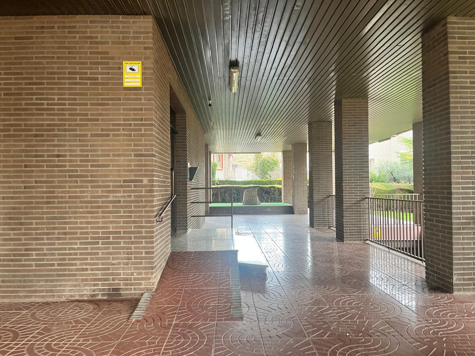 Imagen 18 Piso en venta en Barbastro / Avenida del Cinca