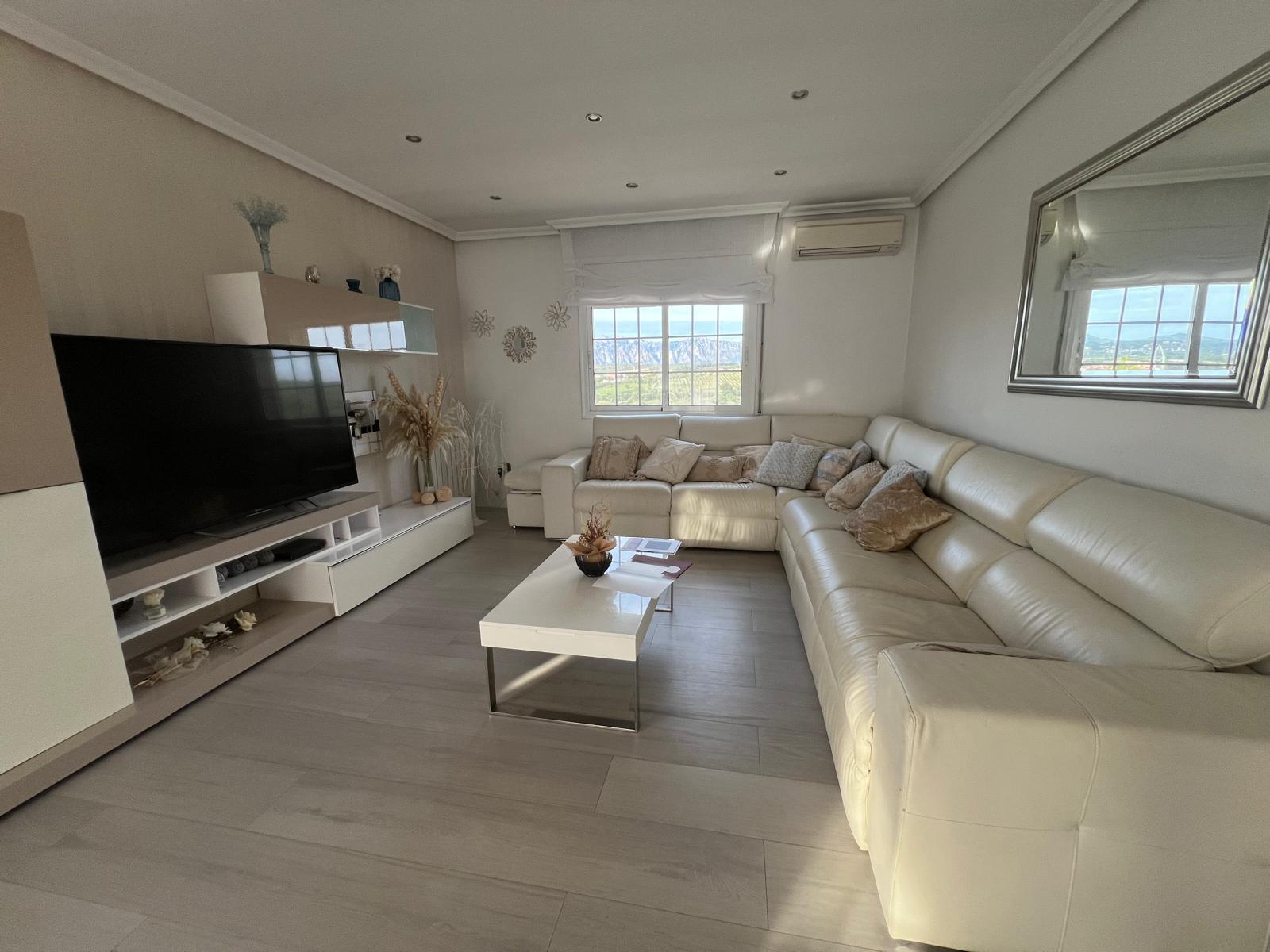 Imagen 2 Casa Aislada en venta en Piera / Can Claramunt - Piera