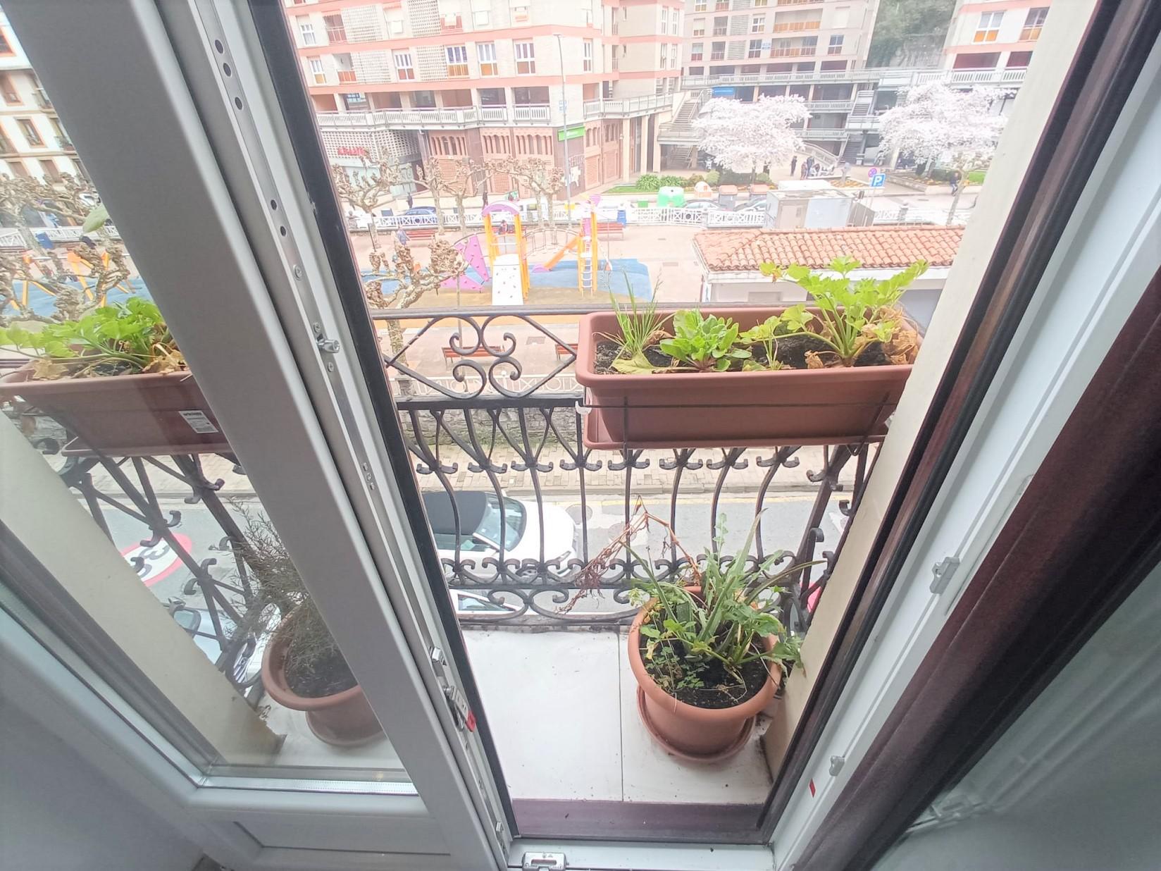 Imagen 10 Piso en venta en Eibar / Zona     Urkizu