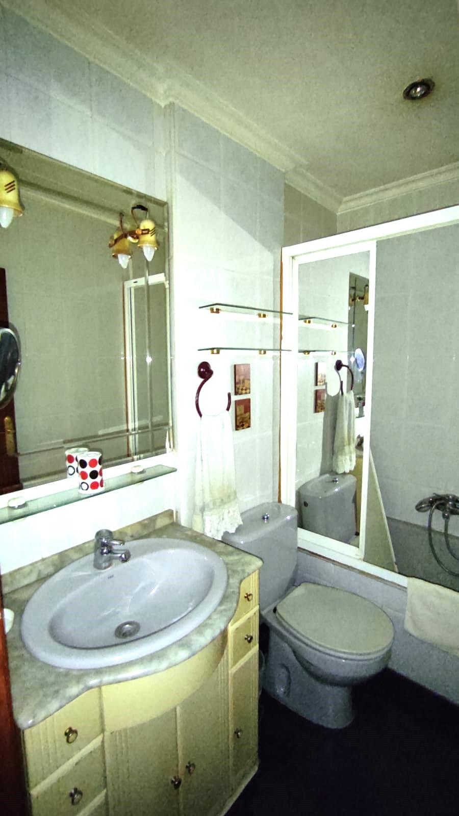 Imagen 23 Piso en venta en Ermua / Zona San Pelayo