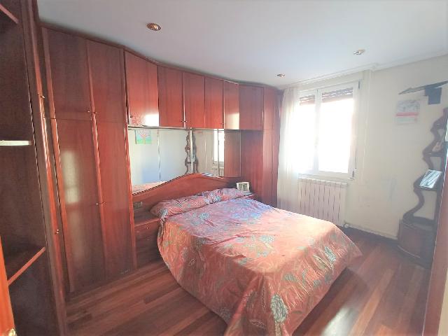 Imagen 3 Inmueble 257209 - Piso en venta en Eibar / Zona    Legarre