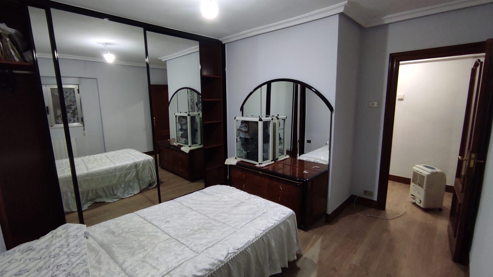 Imagen 5 Piso en venta en Ermua / Zona Sn Pelayo- Zeharkale
