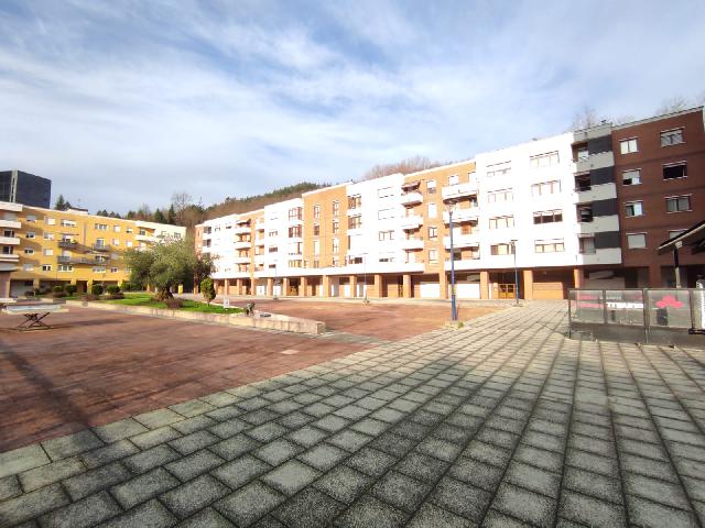 Imagen 1 Inmueble 271630 - Piso en venta en Ermua / Zona San Pelayo