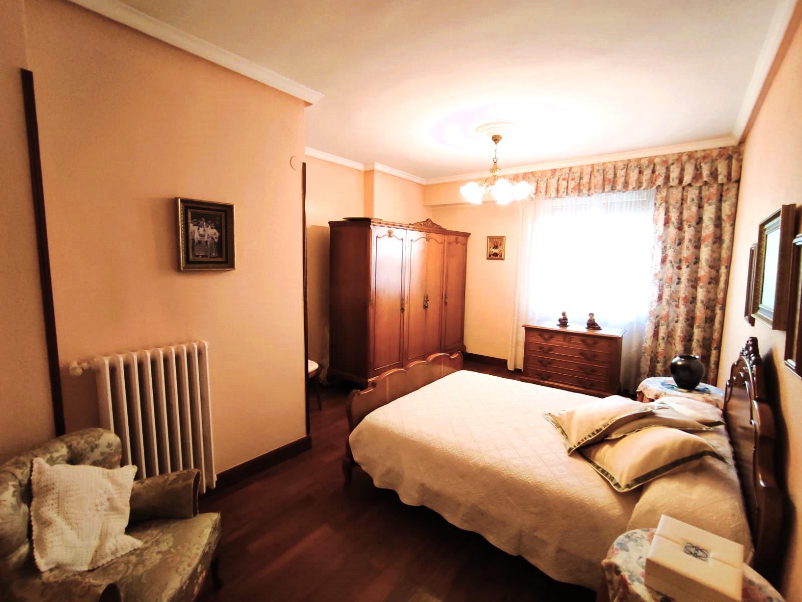 Imagen 3 Piso en venta en Ermua / Zona     Centro