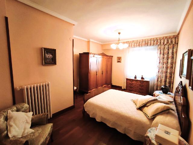 Imagen 3 Inmueble 277902 - Piso en venta en Ermua / Zona     Centro