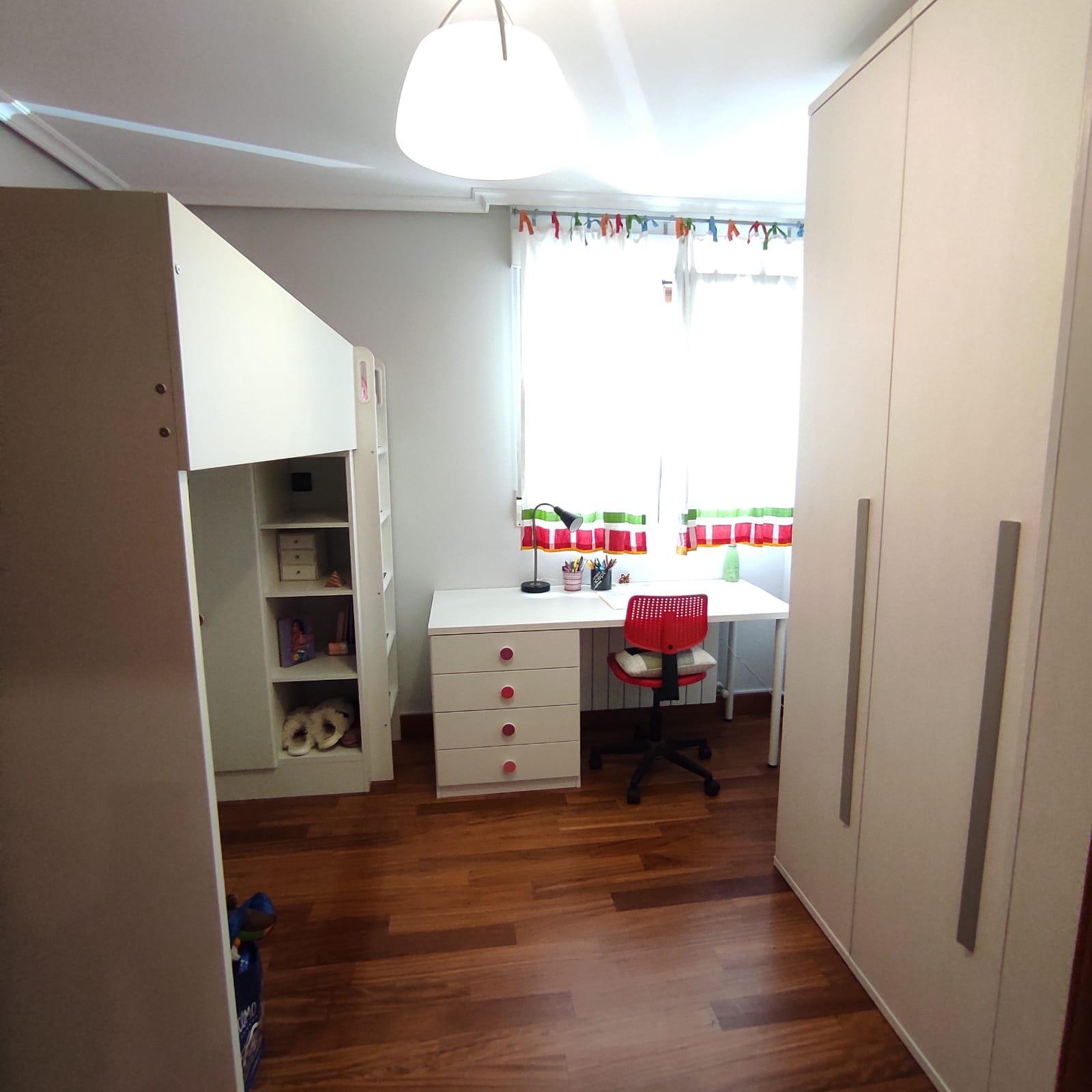 Imagen 22 Piso en venta en Ermua / Zona san antonio, llana y accesible cerca del centro.