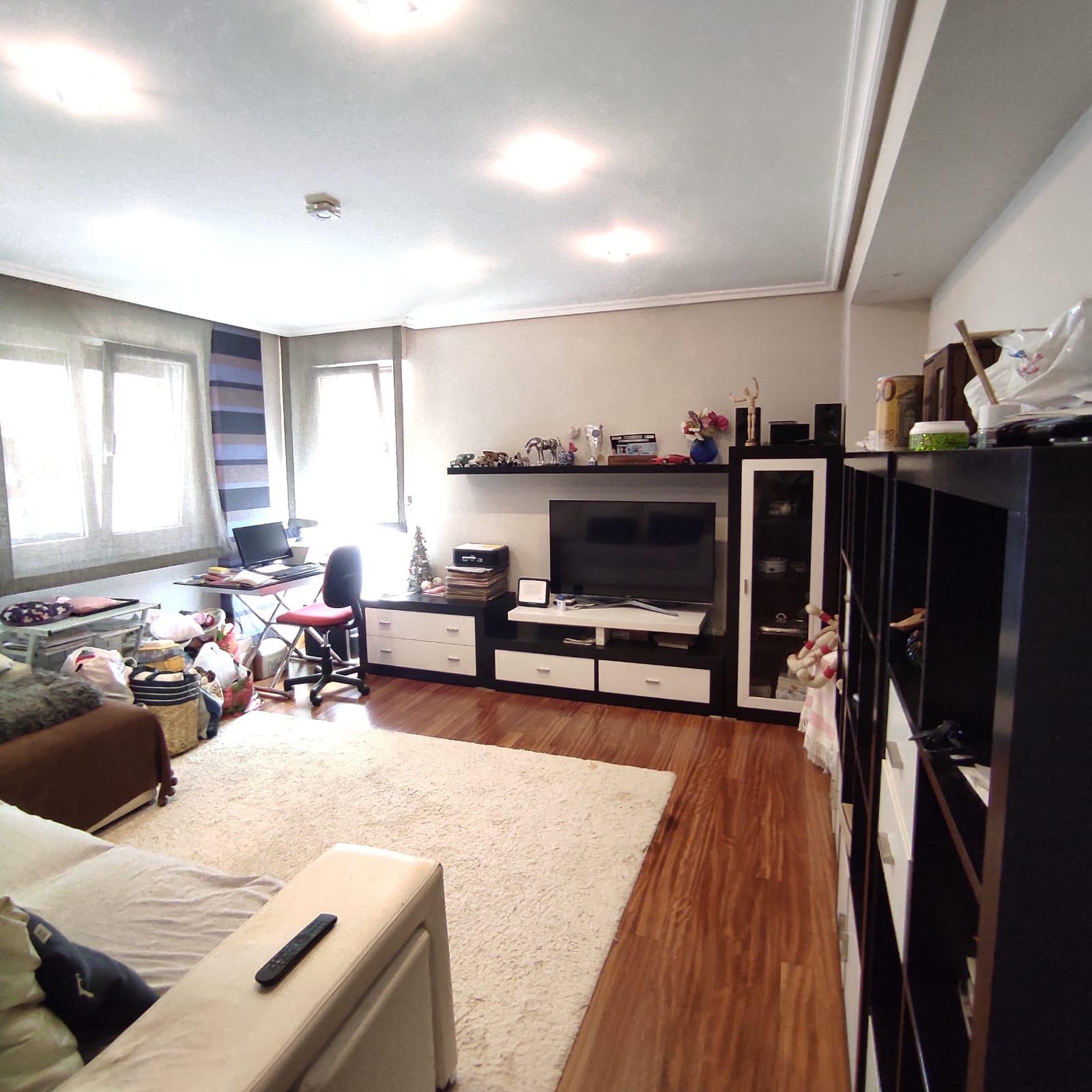 Imagen 36 Piso en venta en Ermua / Zona san antonio, llana y accesible cerca del centro.