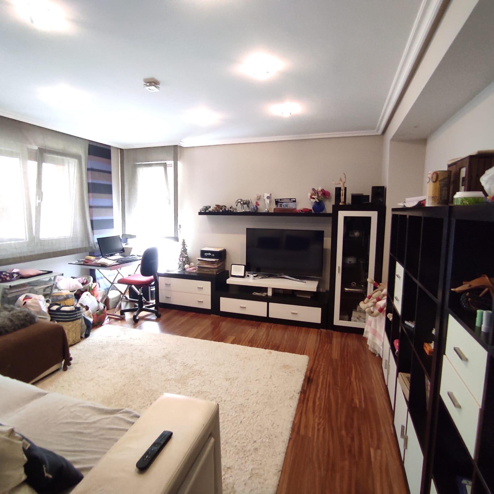 Imagen 37 Piso en venta en Ermua / Zona san antonio, llana y accesible cerca del centro.