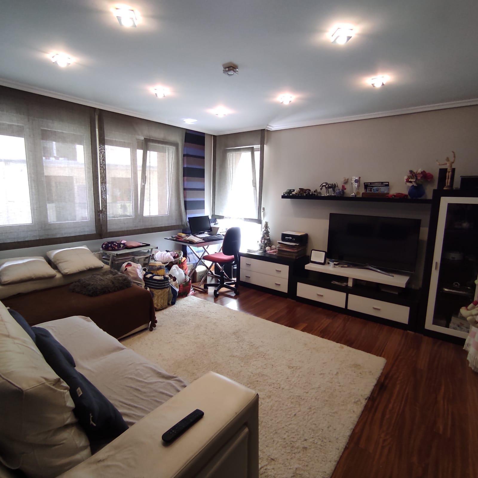 Imagen 39 Piso en venta en Ermua / Zona san antonio, llana y accesible cerca del centro.