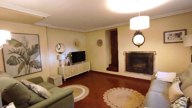 Imagen 18 Inmueble 295551 - Casa en venta en Mendaro / Se vende caserio en Mendaro con terreno, zona llana .