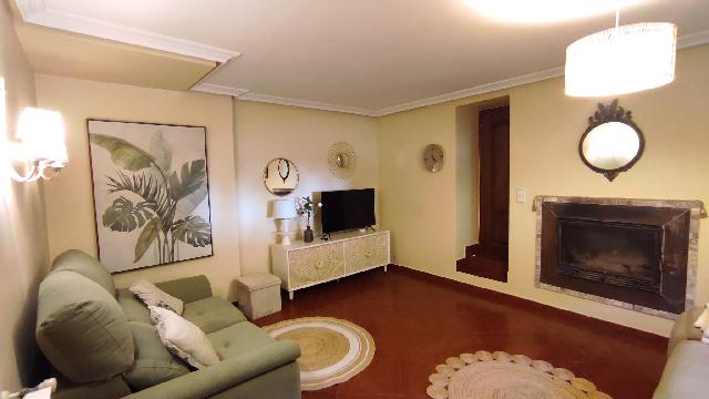 Imagen 2 Inmueble 295551 - Casa en venta en Mendaro / Se vende caserio en Mendaro con terreno, zona llana .