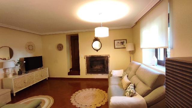 Imagen 20 Inmueble 295551 - Casa en venta en Mendaro / Se vende caserio en Mendaro con terreno, zona llana .