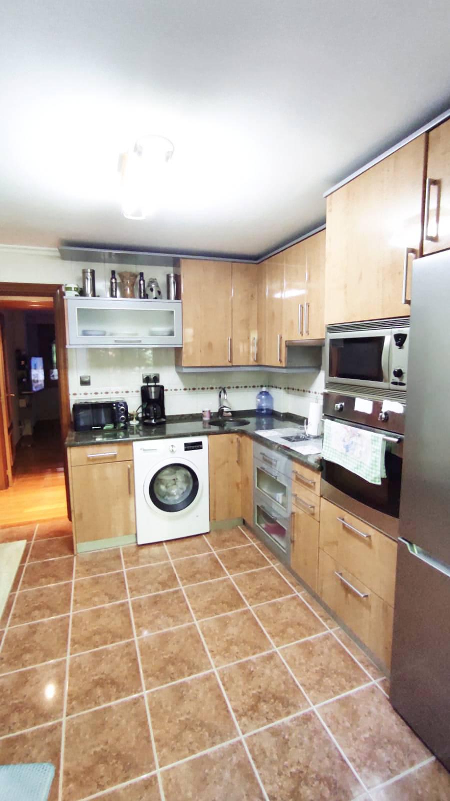 Imagen 9 Piso en venta en Ermua / Centro de Ermua, zona llana y accesible