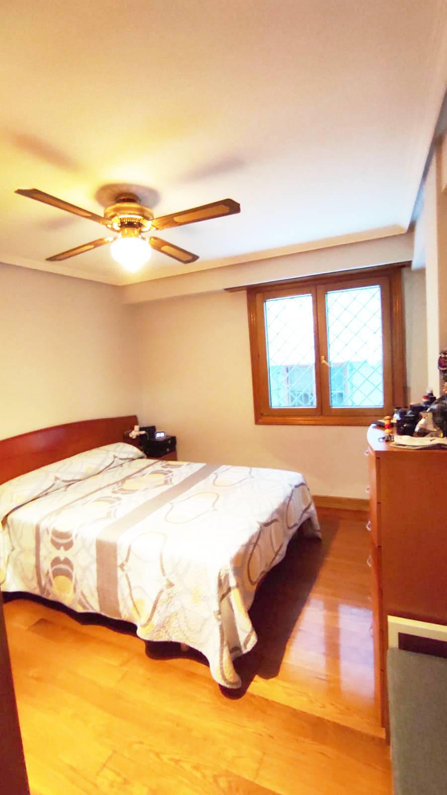 Imagen 18 Piso en venta en Ermua / Centro de Ermua, zona llana y accesible