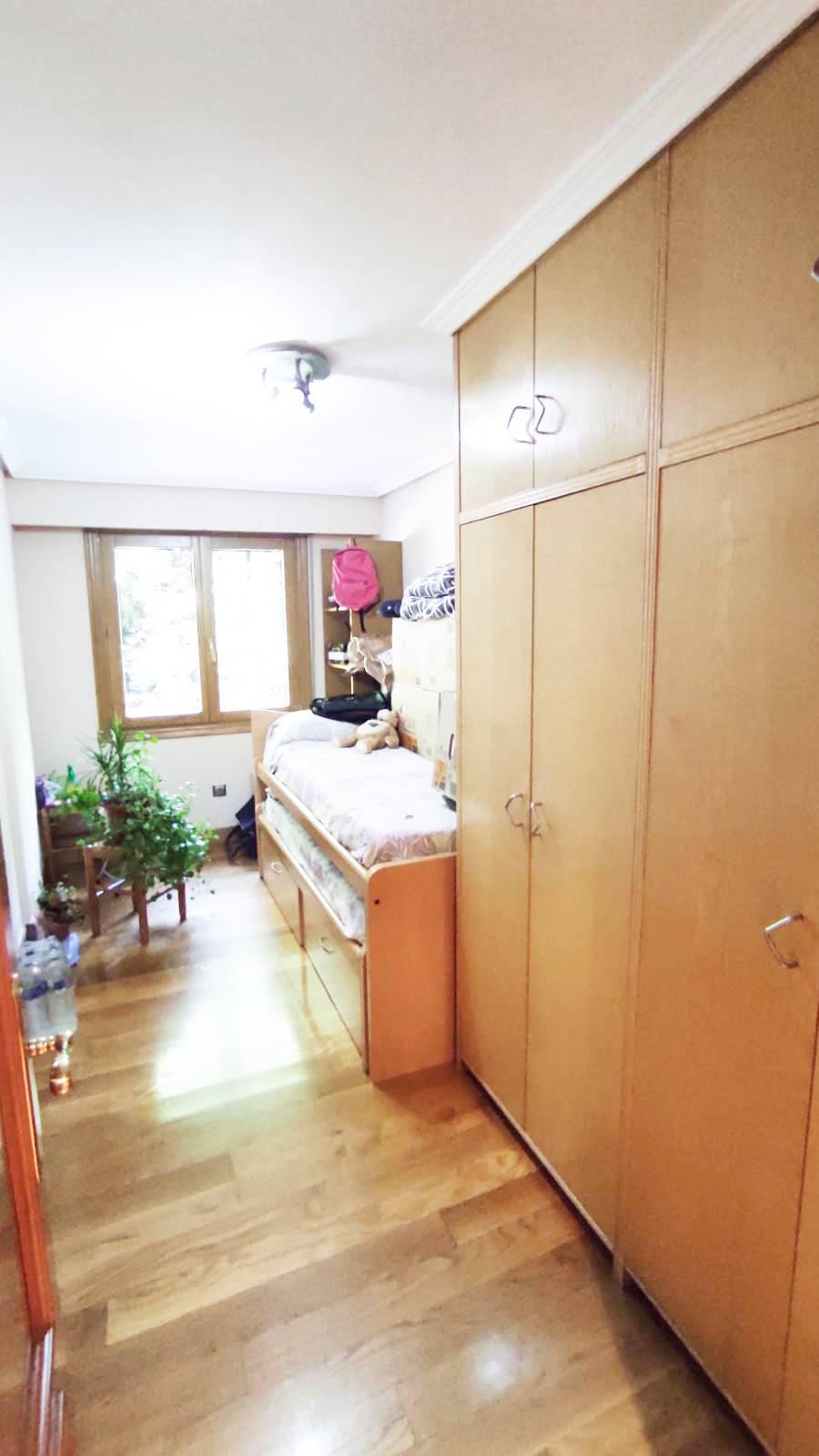 Imagen 29 Piso en venta en Ermua / Centro de Ermua, zona llana y accesible