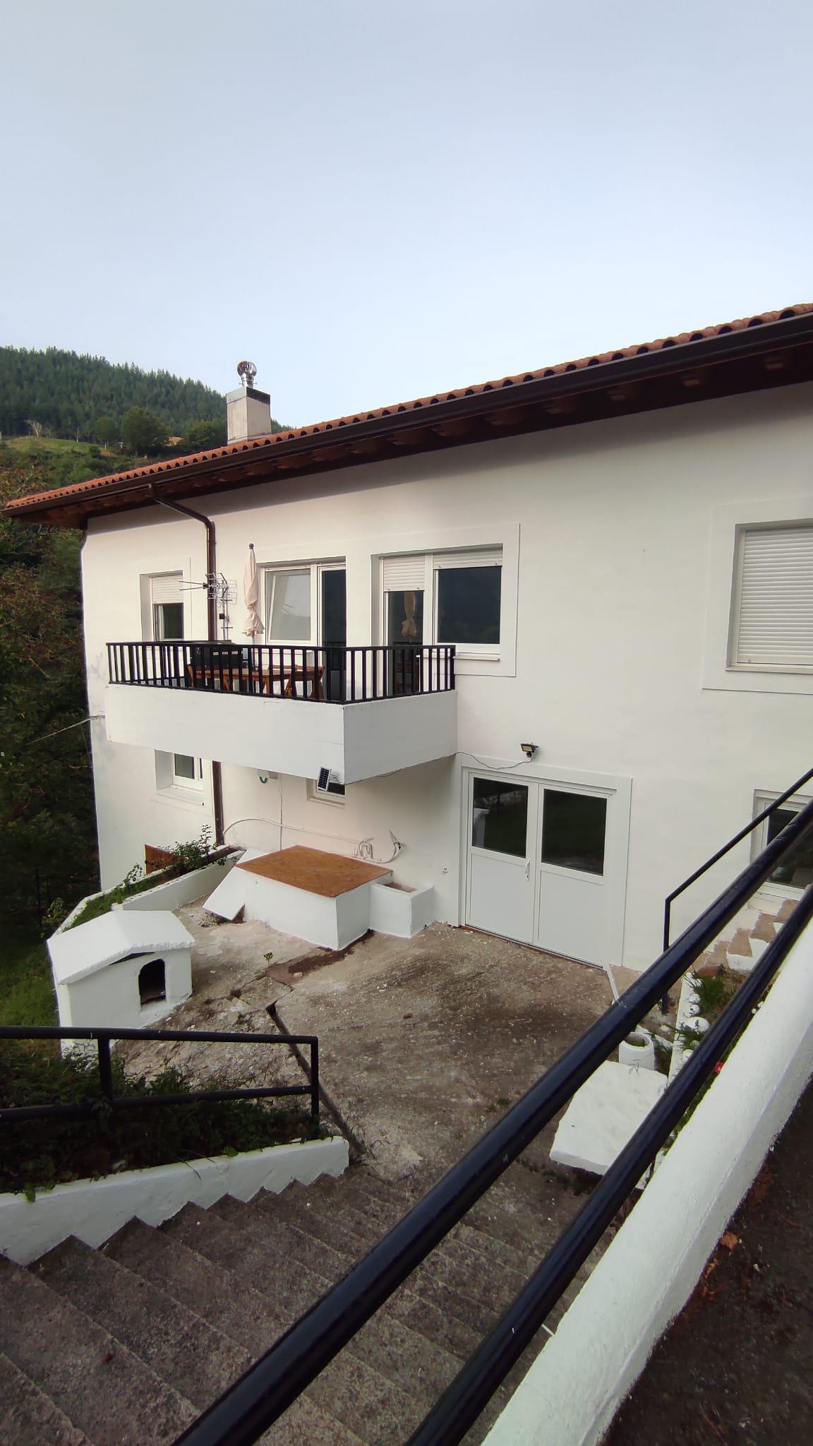 Imagen 12 Casa Rústica en venta en Elgoibar / Elgoibar, zona accesible, entorno para turismo rural.