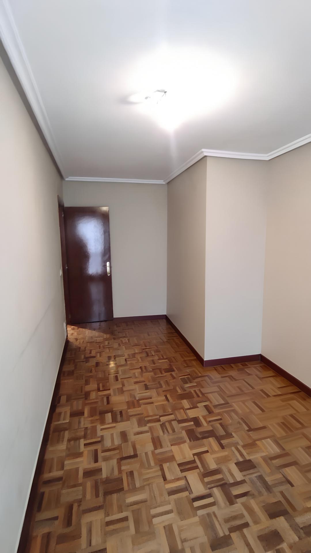 Imagen 21 Piso en venta en Ermua / Ermua, zona San Pelayo, zona céntrica y accesible.