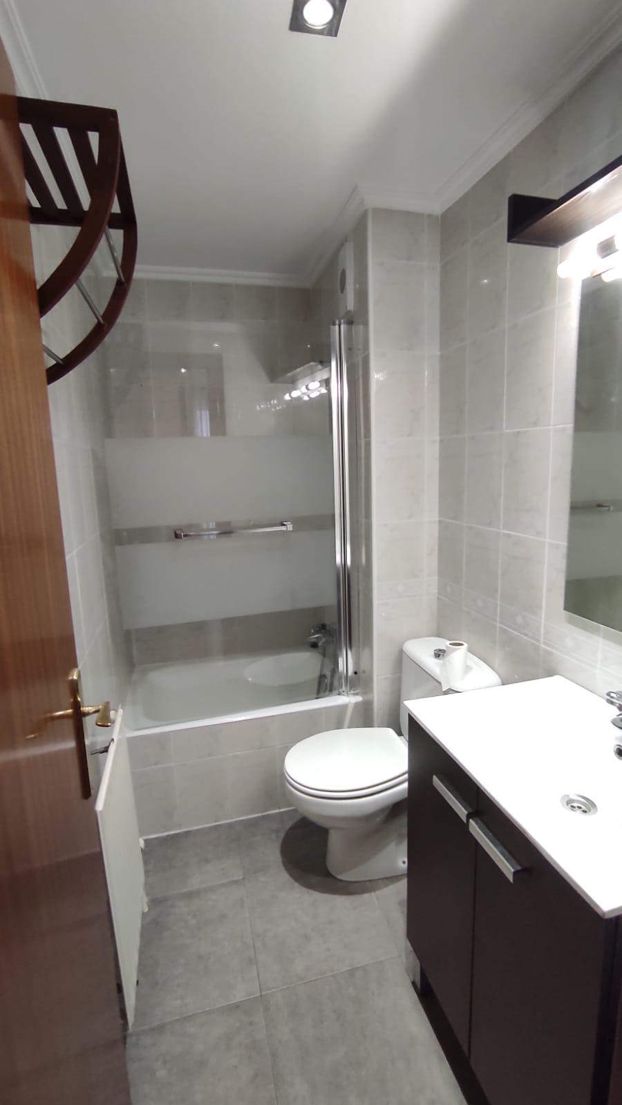 Imagen 8 Piso en venta en Ermua / Ermua, zona San Pelayo, zona céntrica y accesible.