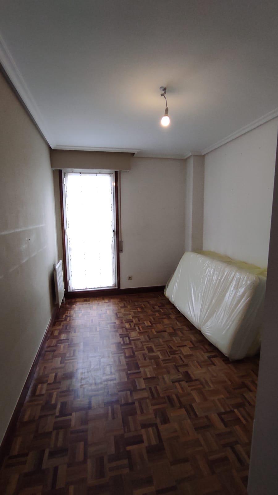 Imagen 25 Piso en venta en Ermua / Ermua, zona San Pelayo, zona céntrica y accesible.