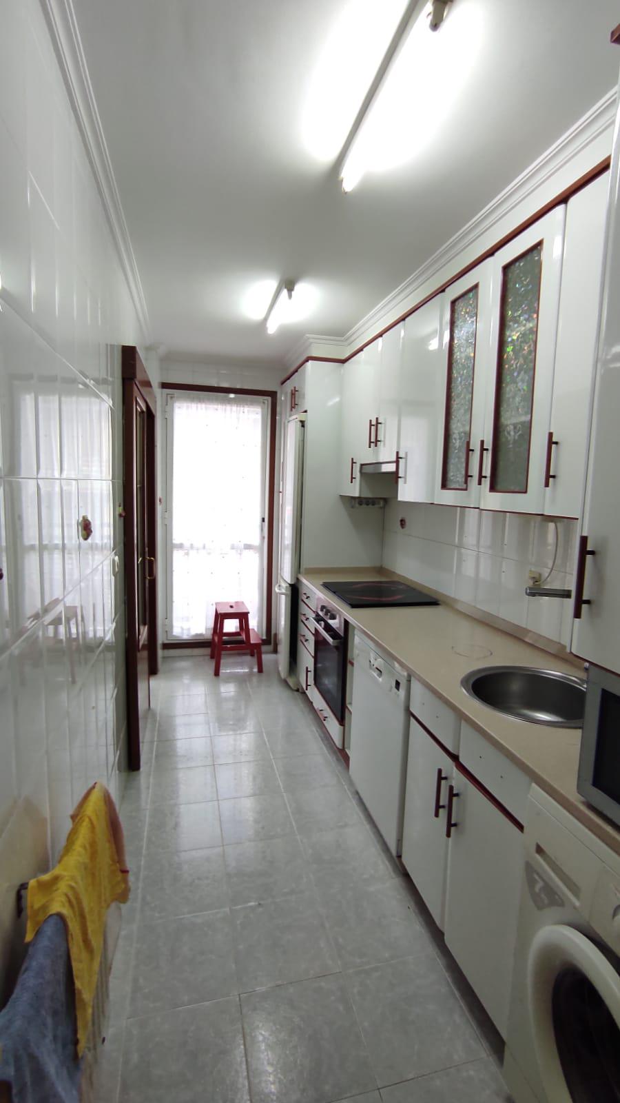 Imagen 9 Piso en venta en Ermua / Ermua, zona San Pelayo, zona céntrica y accesible.