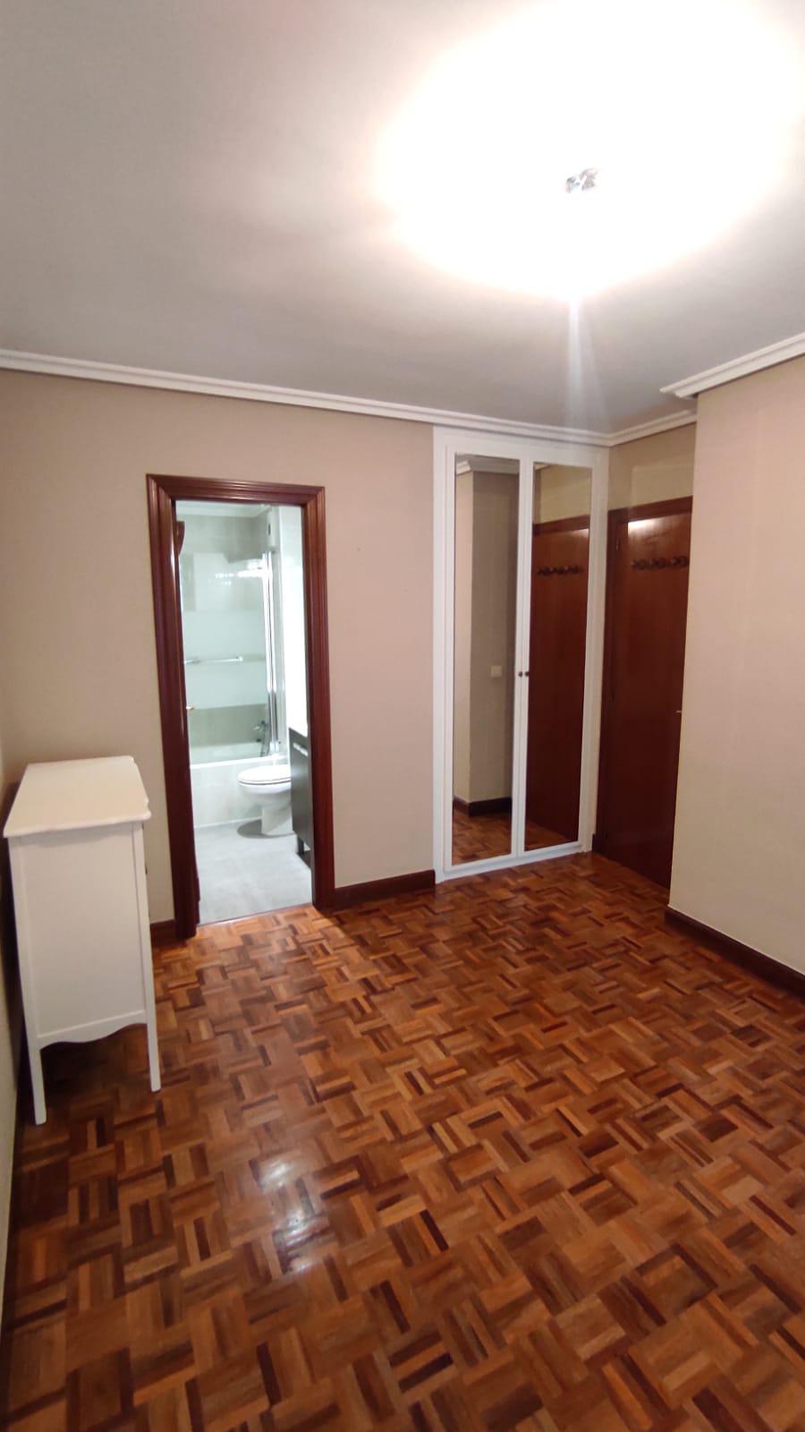 Imagen 5 Piso en venta en Ermua / Ermua, zona San Pelayo, zona céntrica y accesible.