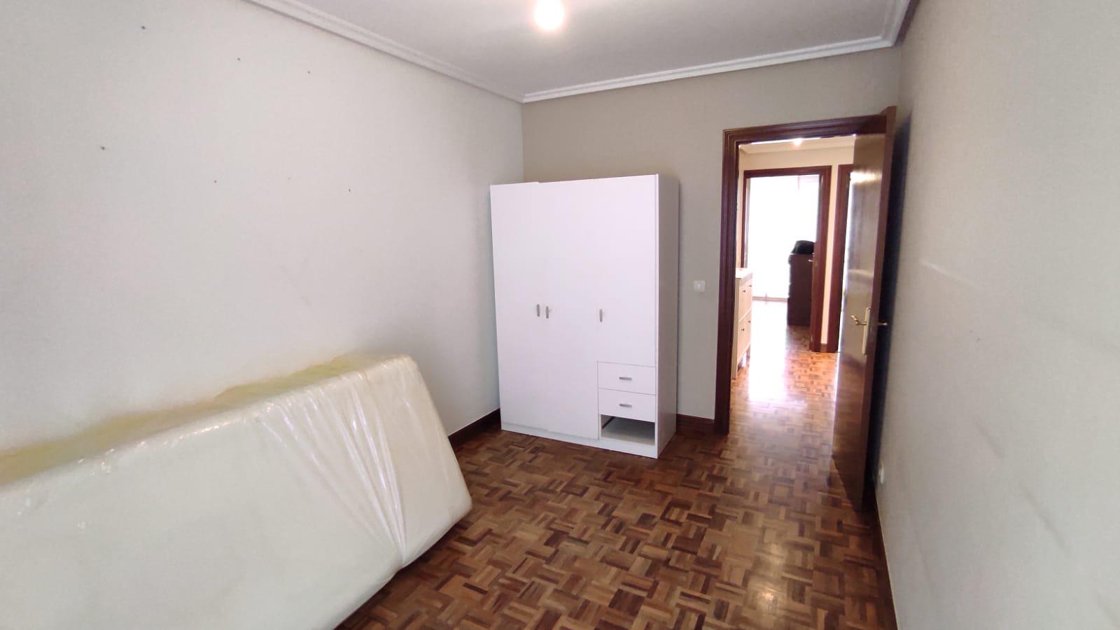 Imagen 28 Piso en venta en Ermua / Ermua, zona San Pelayo, zona céntrica y accesible.
