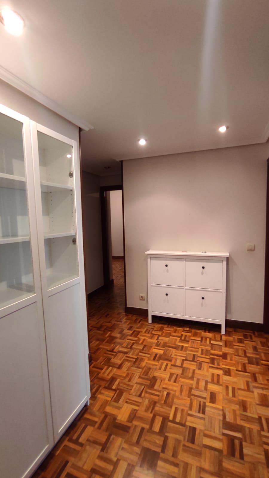 Imagen 20 Piso en venta en Ermua / Ermua, zona San Pelayo, zona céntrica y accesible.