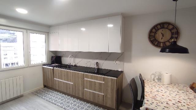 Imagen 10 Inmueble 300247 - Piso en venta en Eibar / Zona Ipurua, muy cerca del centro.