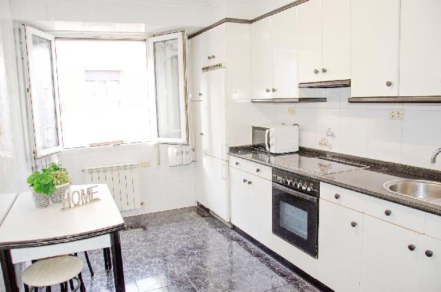 Imagen 4 Inmueble 300407 - Piso en alquiler en Eibar / Zona llana y accesible cerca del centro de Eibar