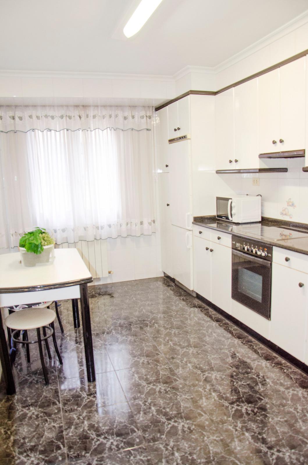 Imagen 11 Piso en alquiler en Eibar / Zona llana y accesible cerca del centro de Eibar