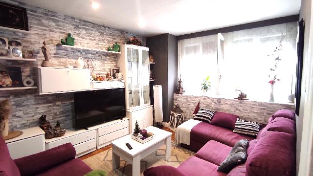 Imagen 1 Inmueble 300859 - Piso en venta en Eibar / Zona llana Bidebarrieta