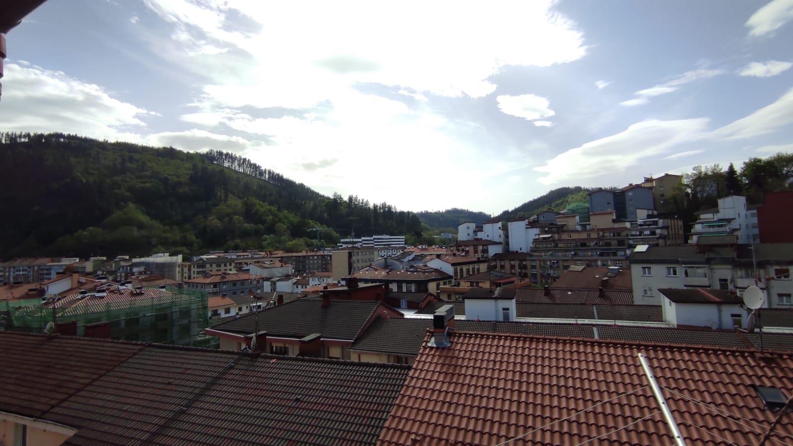 Imagen 2 Piso en venta en Ermua / Zona  San  Roke