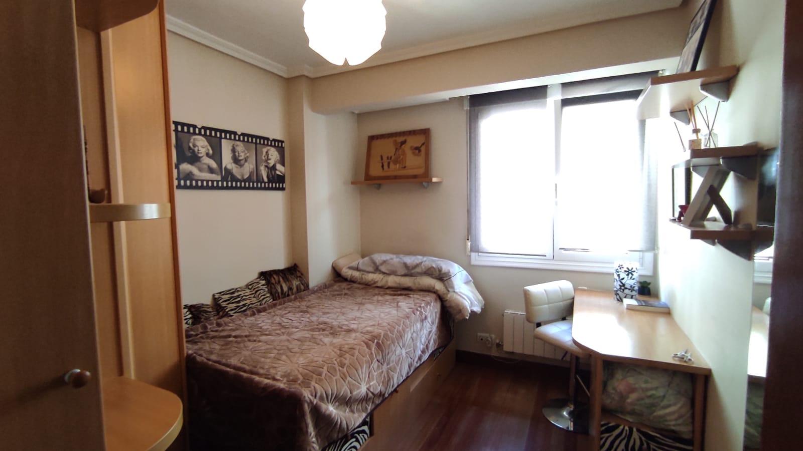 Imagen 30 Piso en venta en Ermua / Zona  San  Roke