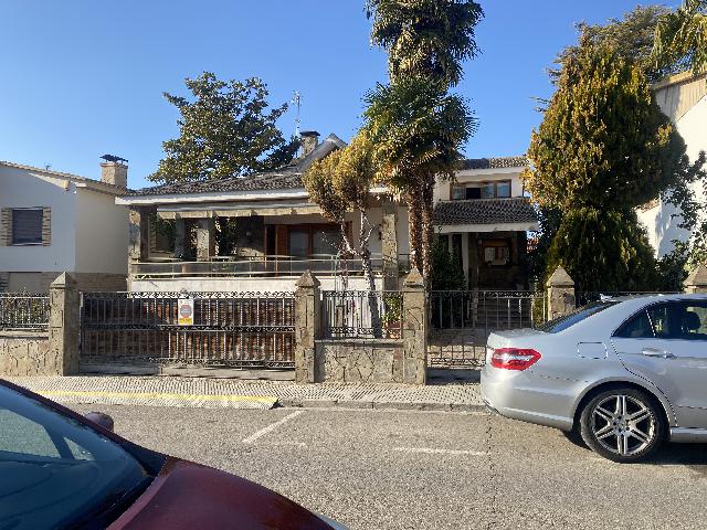 Imagen 2 Inmueble 290533 - Casa Aislada en venta en Mollerussa / En el centro de Mollerussa