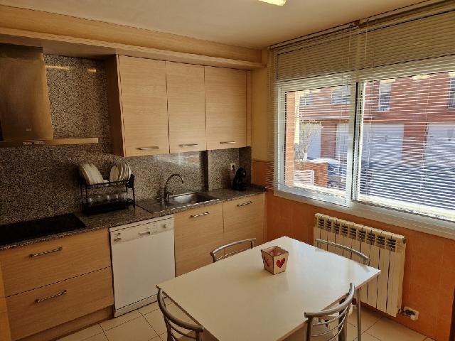 Imagen 4 Inmueble 297224 - Casa en venta en Alpicat / Casa adosada en  Alpicat