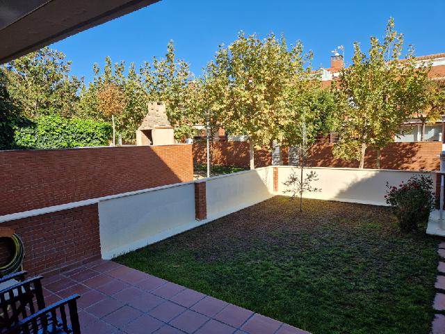 Imagen 2 Inmueble 297224 - Casa en venta en Alpicat / Casa adosada en  Alpicat